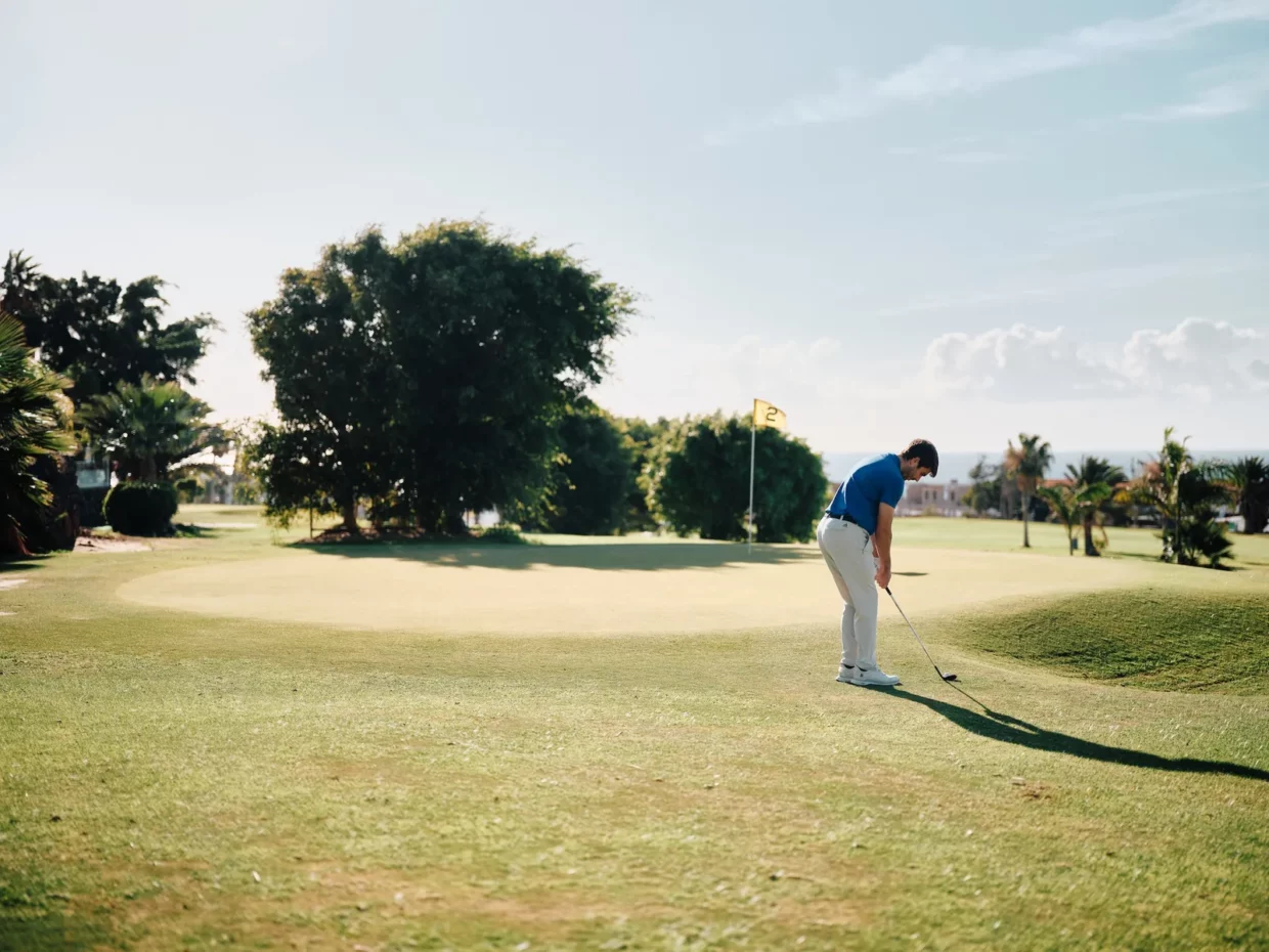 A golfer at Amarilla Golf in San Miguel de Abona